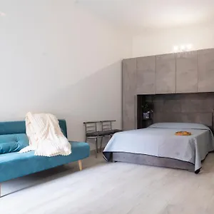 https://apt-ihost-cislaghi-4.italymilanhotels.net